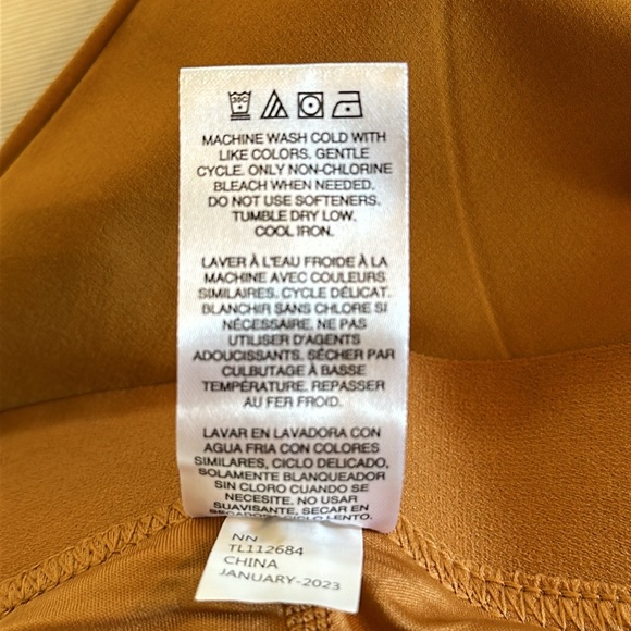 Greg Norman Collection *NWT* Women’s Golf Skort - Picture 9 of 9